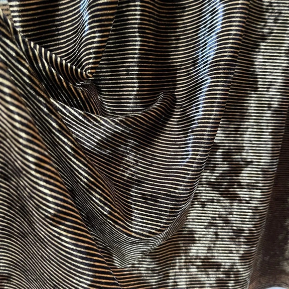 One size fits most metallic velvet poncho custom overs shirt - Picture 6 of 8